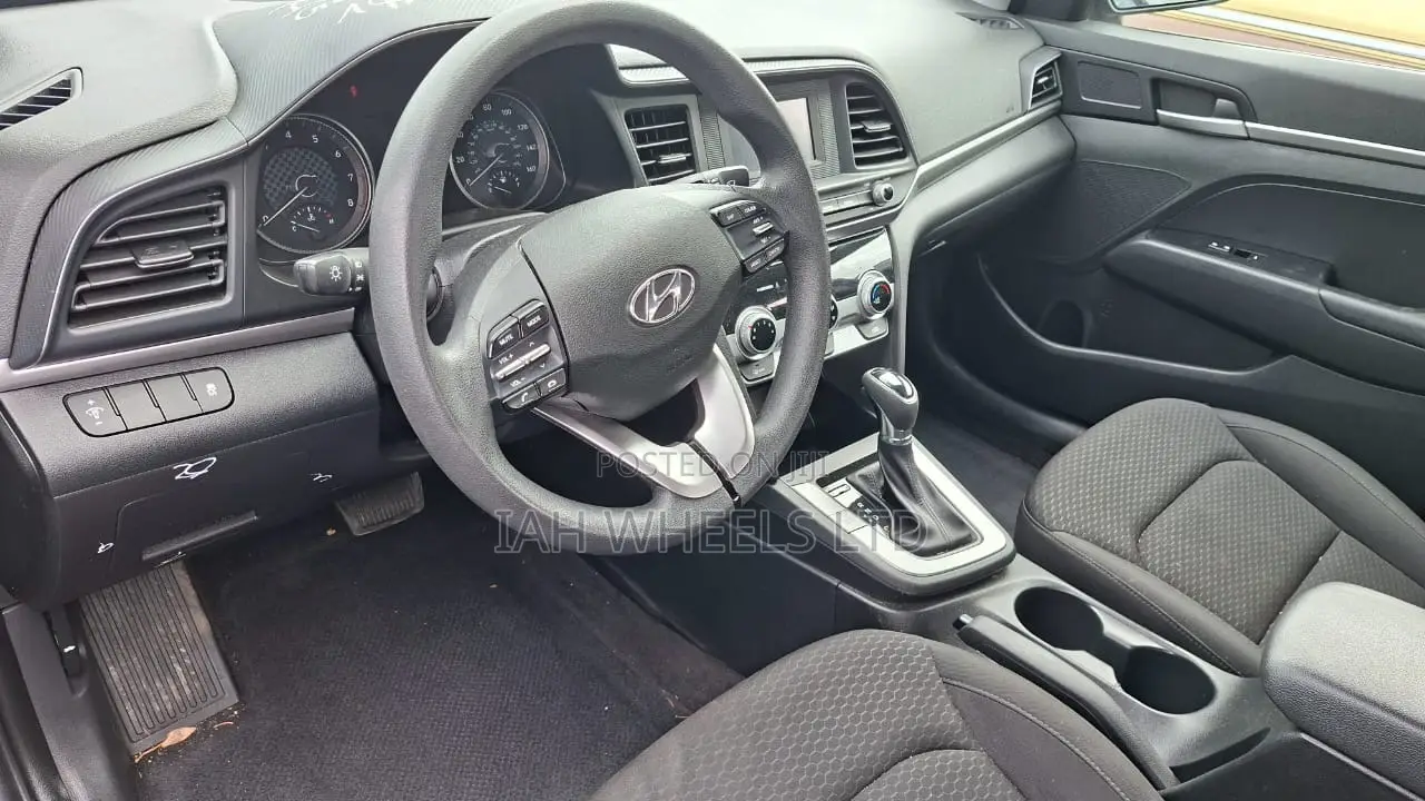 Hyundai Elantra 2019 Gray