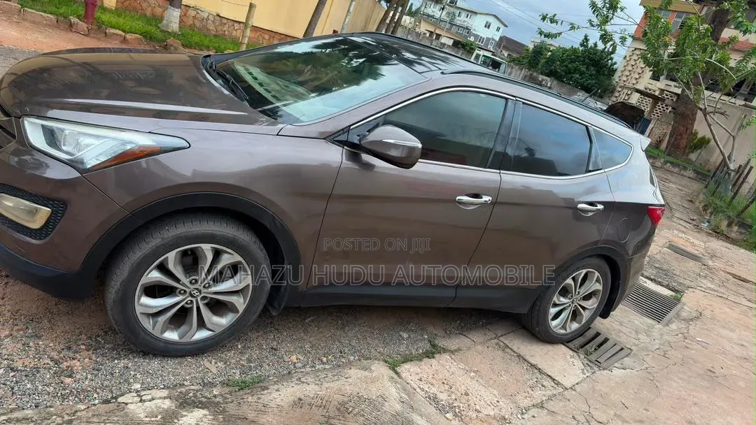 Hyundai Santa Fe Limited 4dr SUV AWD w/Saddle Interior (3.3L 6cyl 6A)