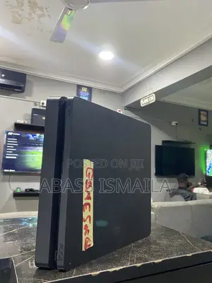 Ps4 Slim With 7 Games Installed