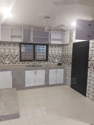 4bdrm Apartment in ECOMOG for rent
