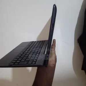 Laptop Asus 2GB Intel Core 3 HDD 32GB