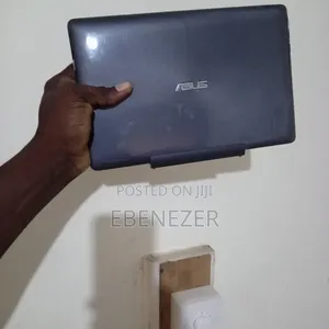 Laptop Asus 2GB Intel Core 3 HDD 32GB