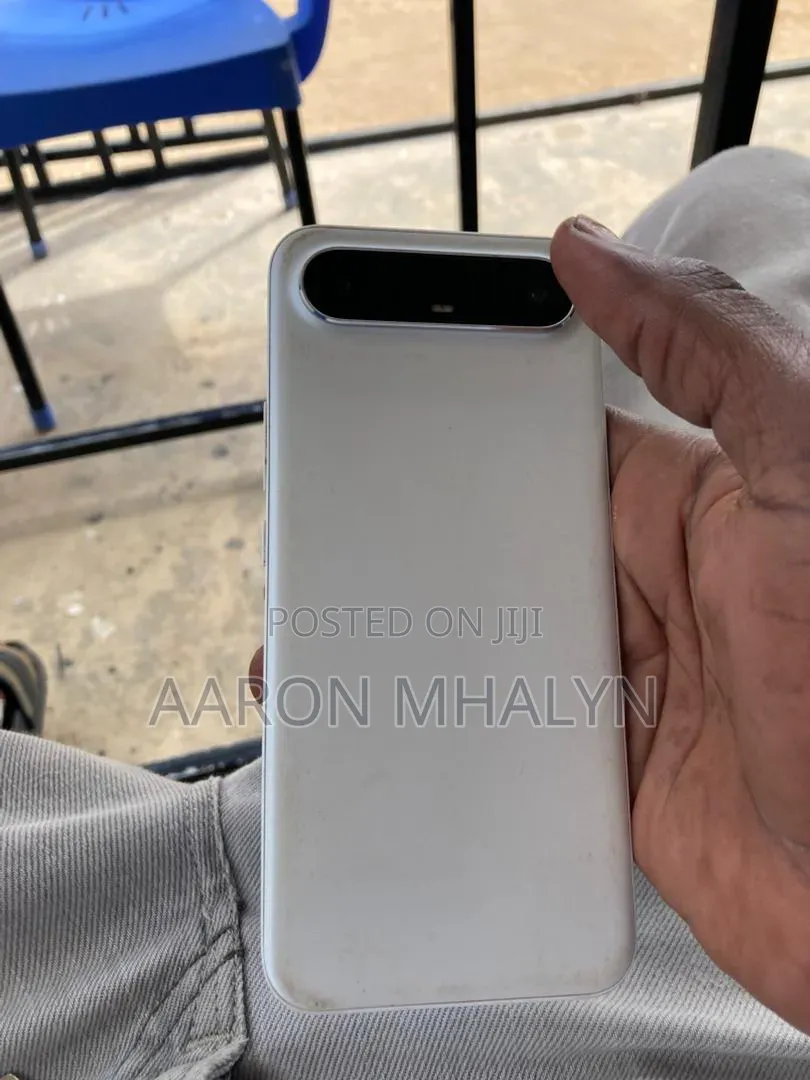 Tecno Spark Slim 256 GB White