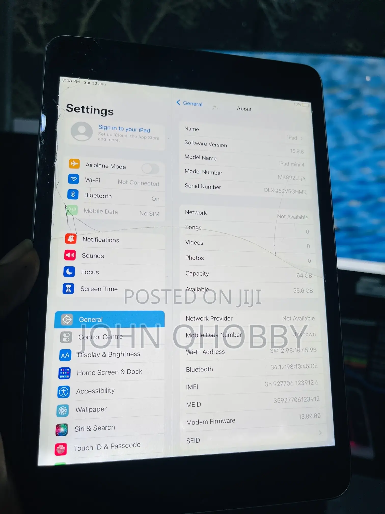 Apple iPad mini 4 64 GB Gray