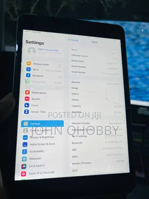 Apple iPad mini 4 64 GB Gray