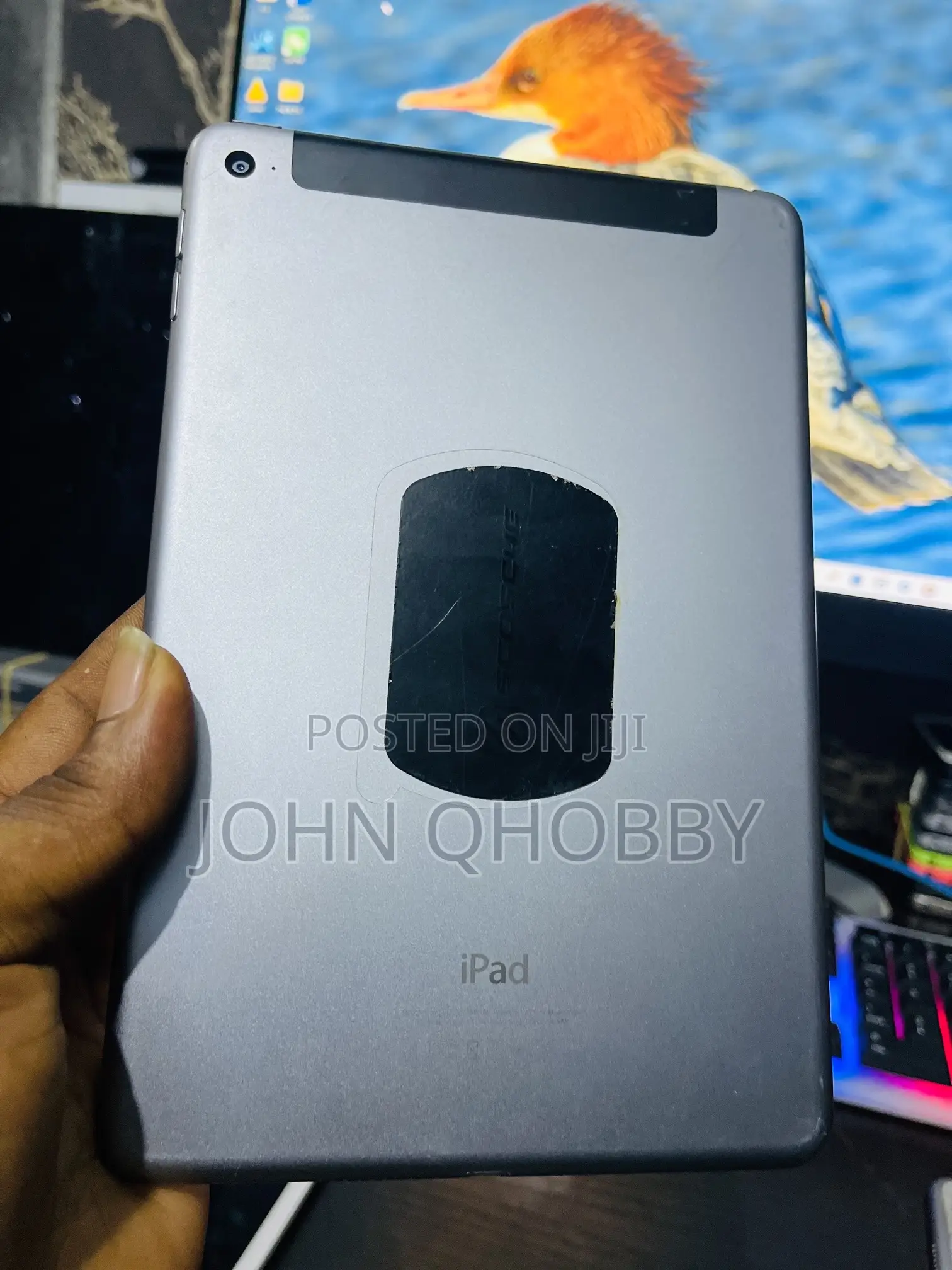 Apple iPad mini 4 64 GB Gray