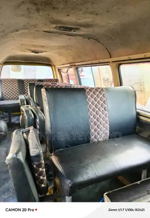 Hyundai H-100 2001 Yellow
