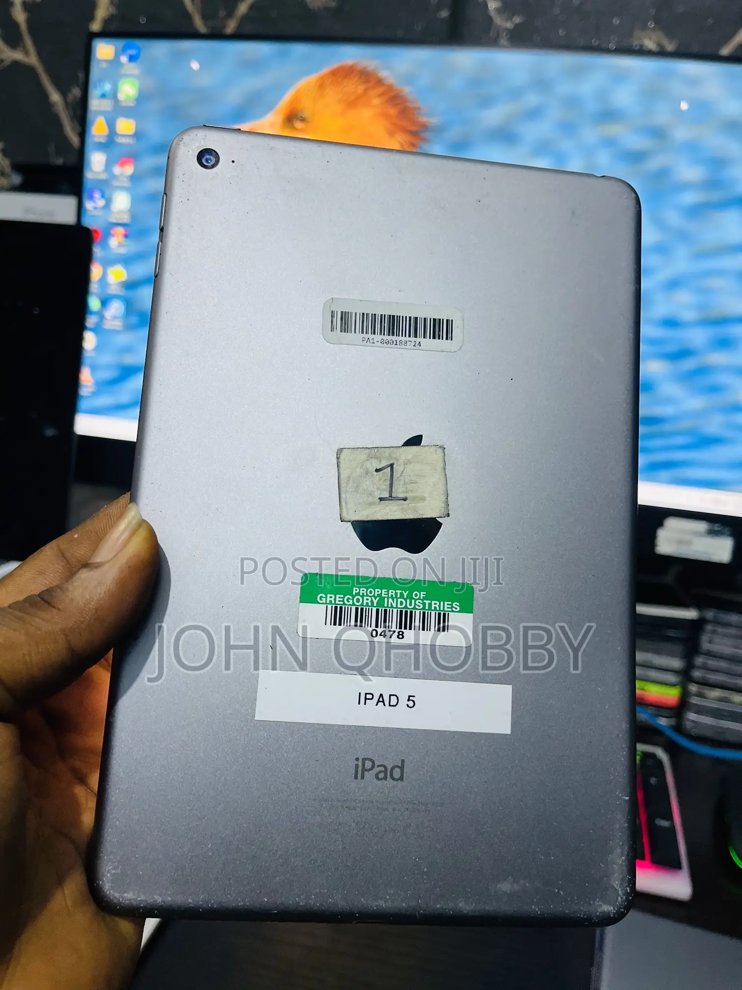 Apple iPad mini 4 128 GB Gray