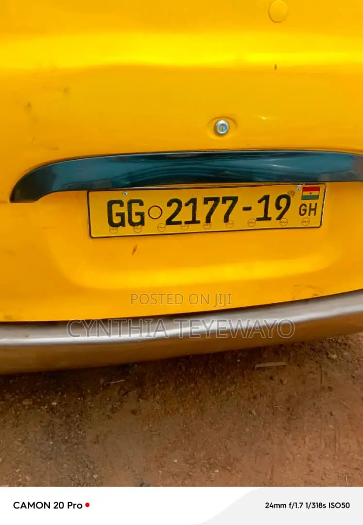 Hyundai H-100 2001 Yellow