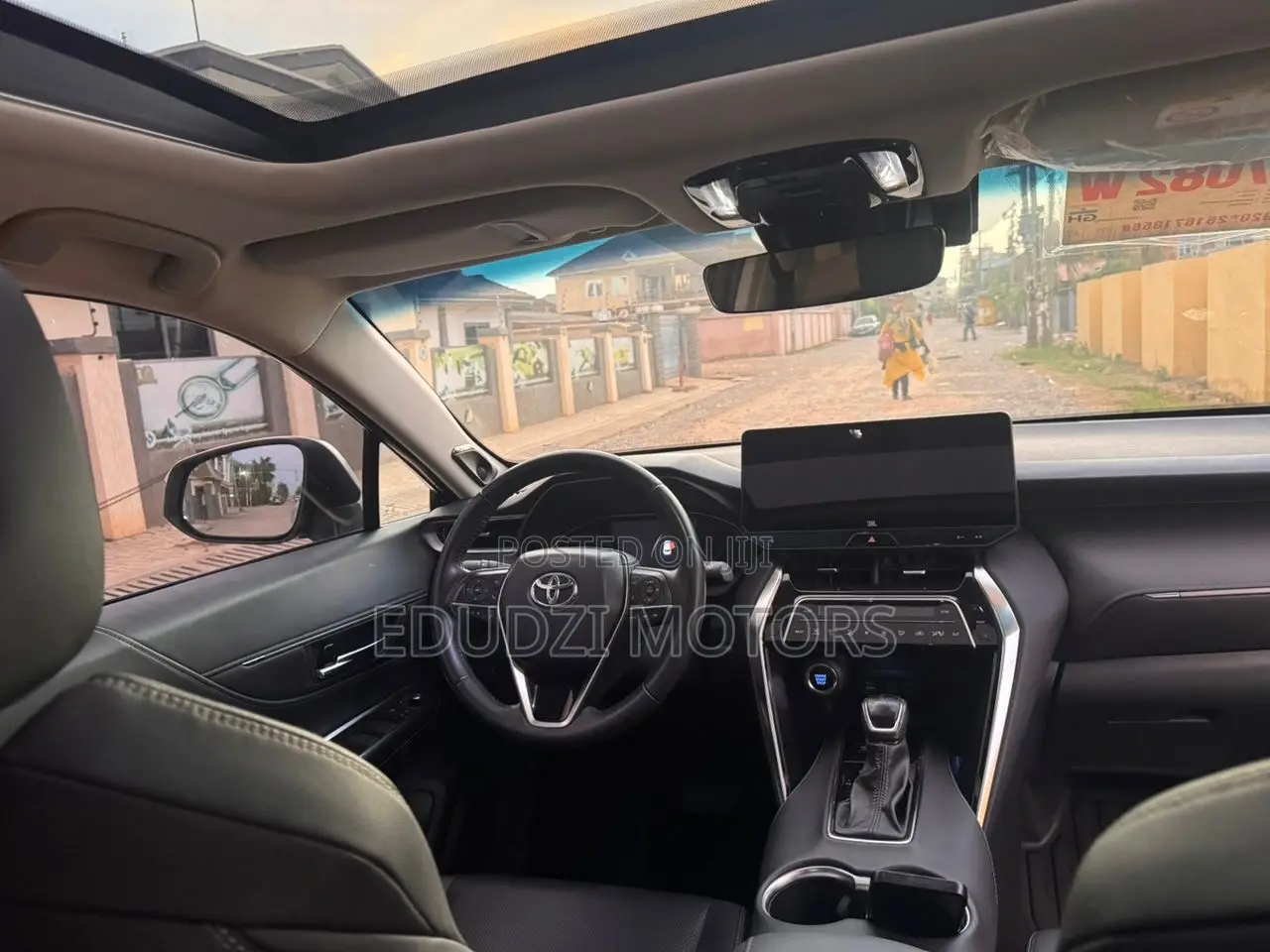 Toyota Venza Limited 2022 White