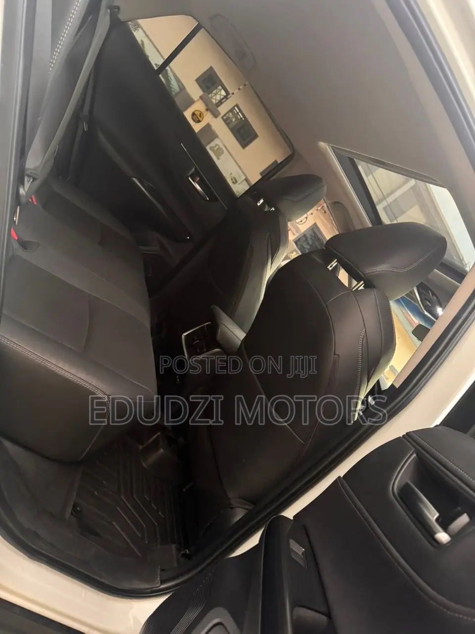 Toyota Venza Limited 2022 White