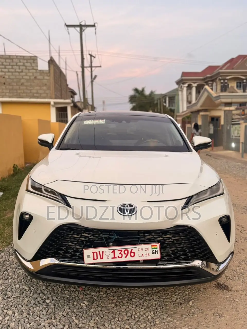 Toyota Venza Limited 2022 White