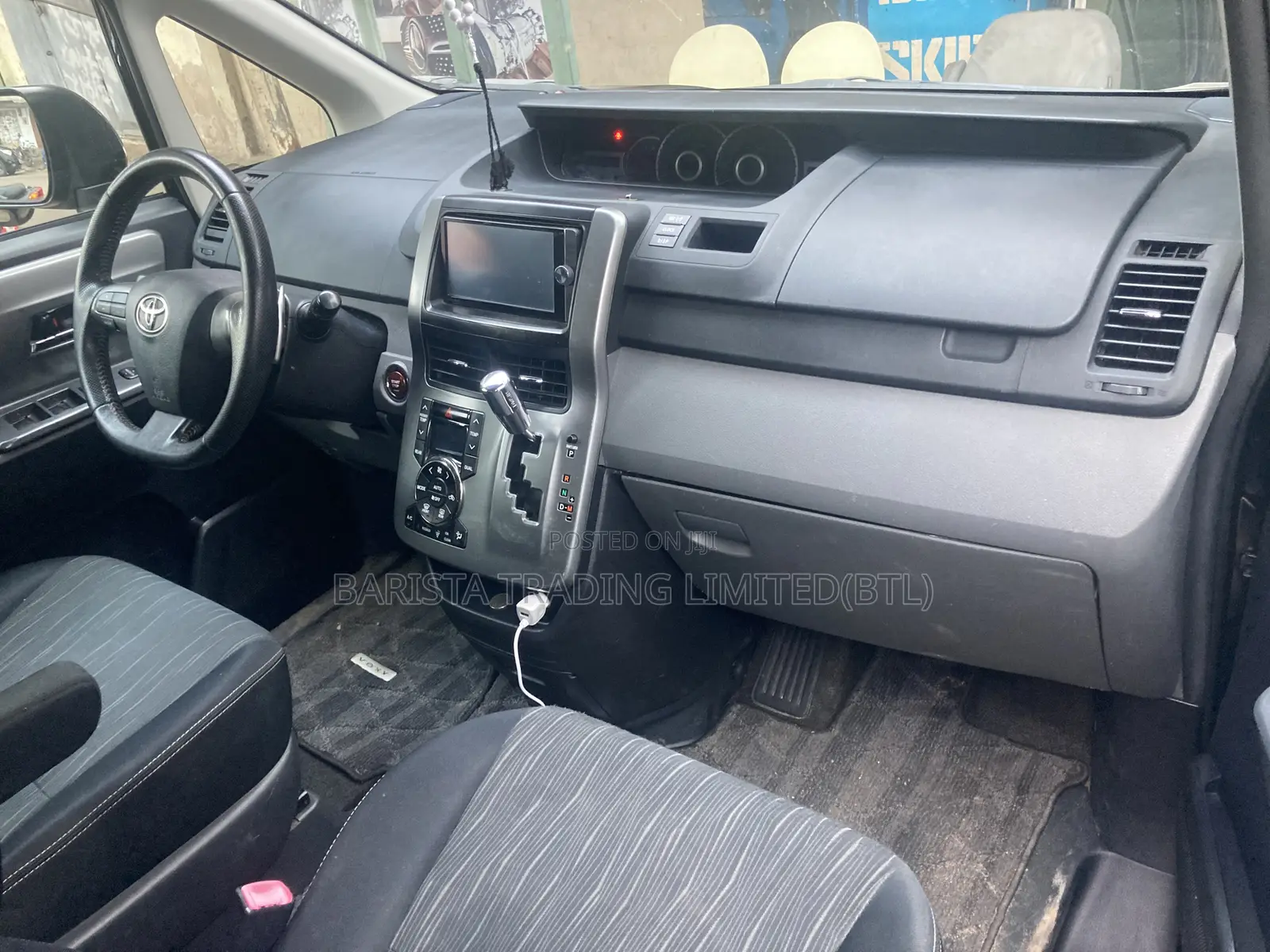 Toyota Voxy 2013 Black