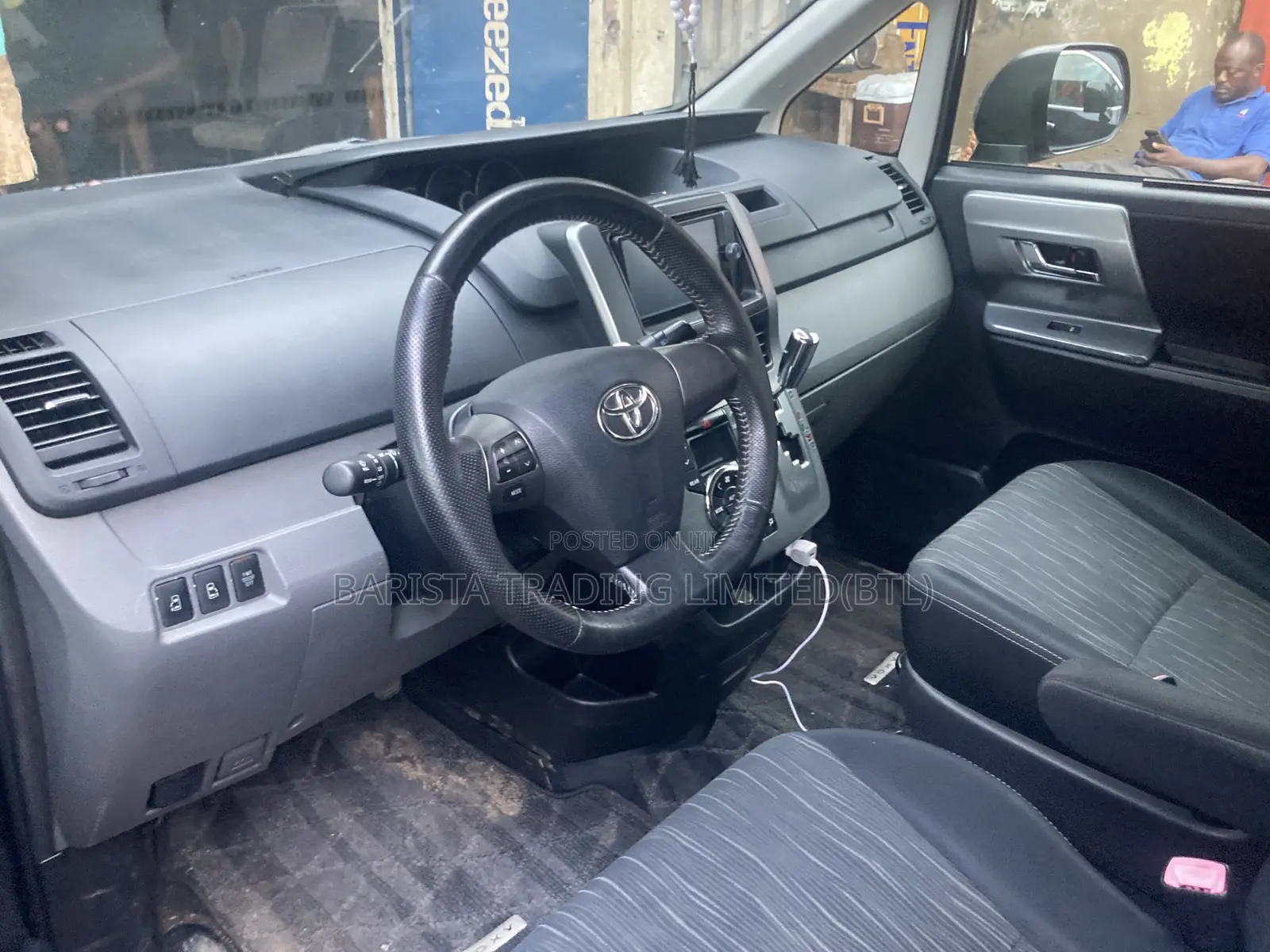 Toyota Voxy 2013 Black