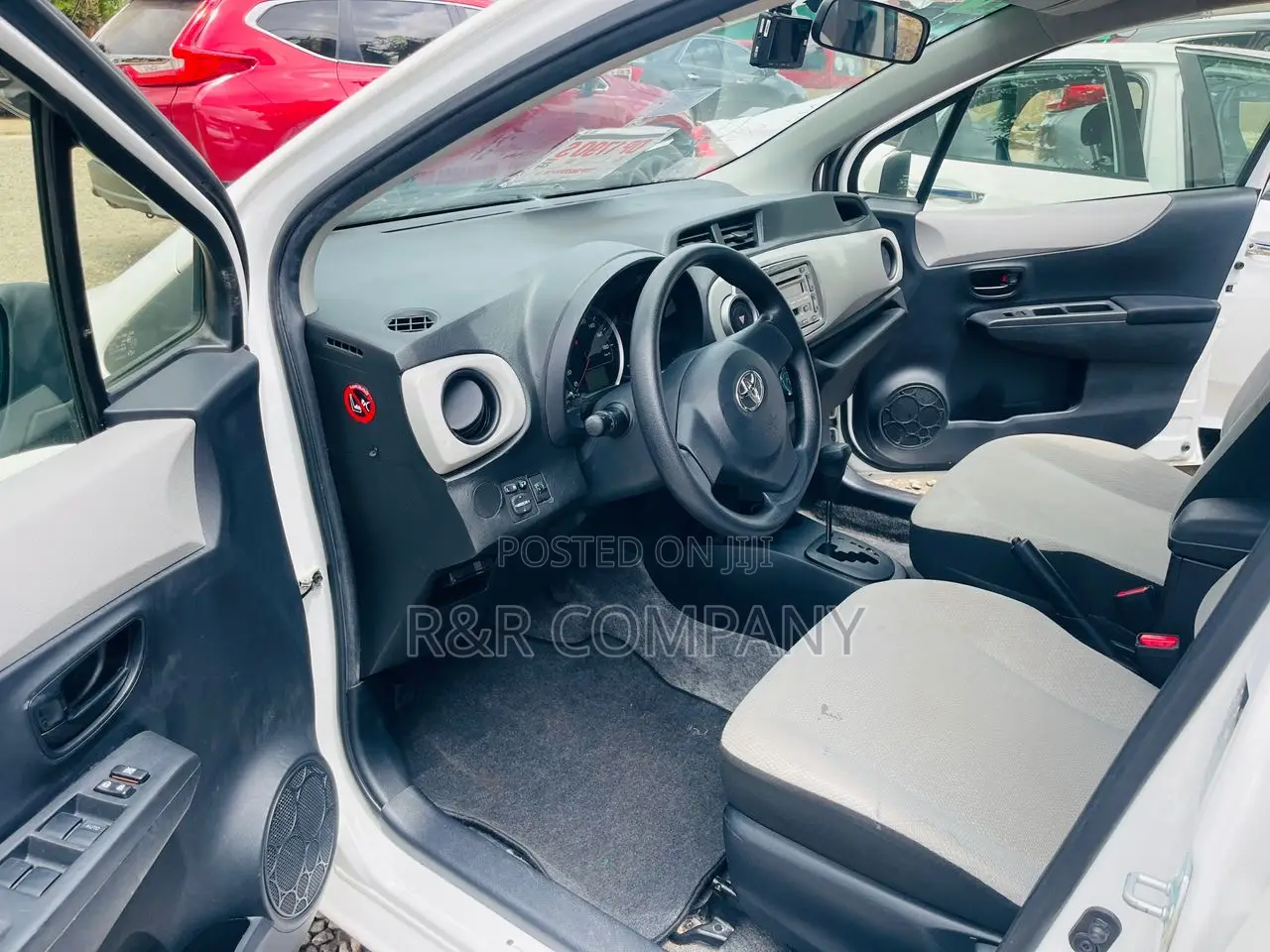 Toyota Vitz 2013 White