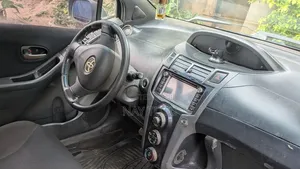 Toyota Vitz 1.3 FWD 3dr 2010 Black