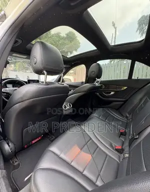 Mercedes-Benz C300 Sport 4Matic Sedan AWD (2.0L 4cyl 7A) 2017 White