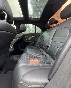 Mercedes-Benz C300 Sport 4Matic Sedan AWD (2.0L 4cyl 7A) 2017 White