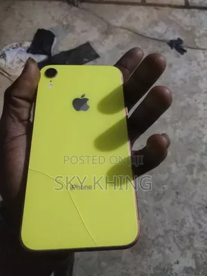 Apple iPhone XR 64 GB Yellow