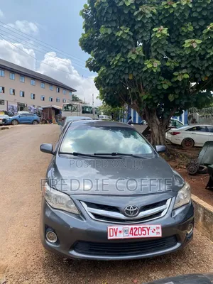 Toyota Corolla 2012 Gray