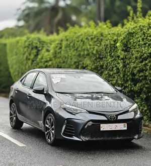 Toyota Corolla XSE (1.8L 4cyl 2A) 2018 Gray