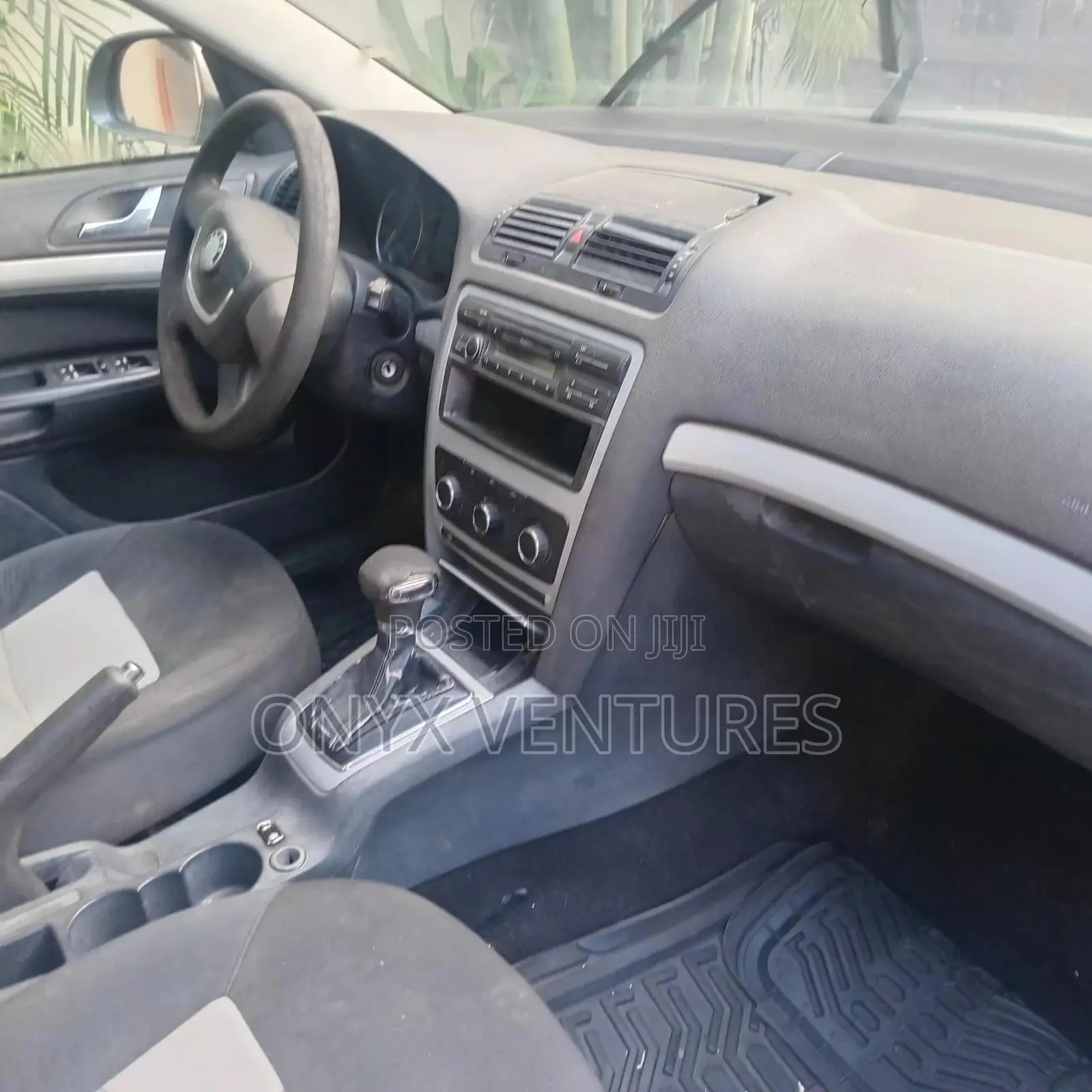 Skoda Octavia 2011 Silver