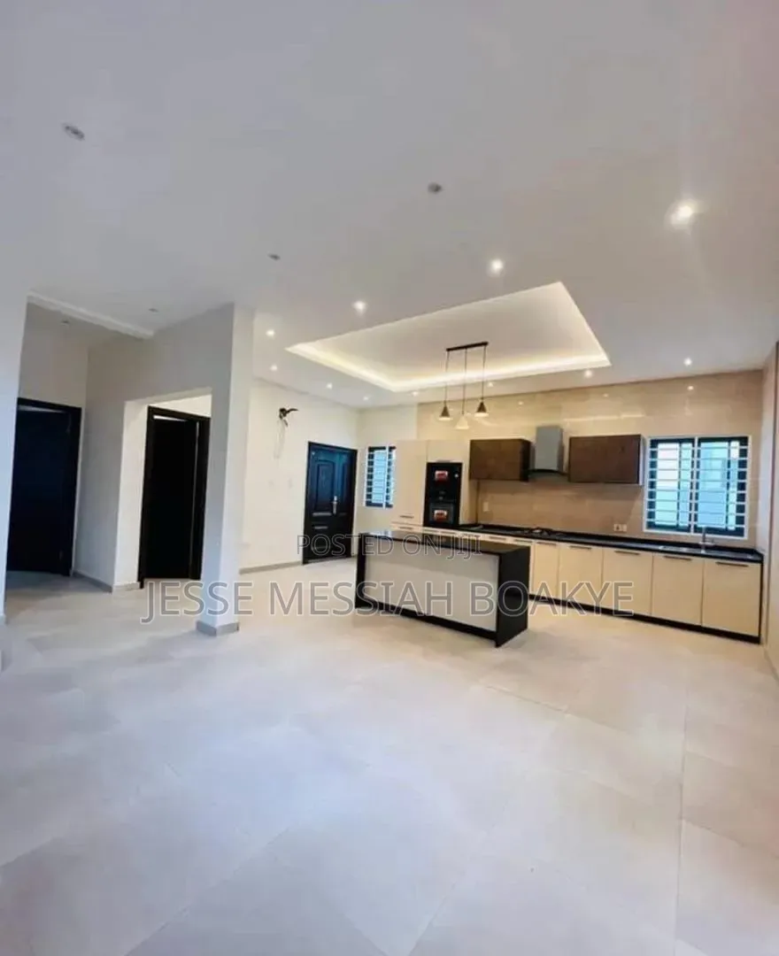 5bdrm Mansion in J&J Estate Limited, Ejisu-Juaben Municipal for sale