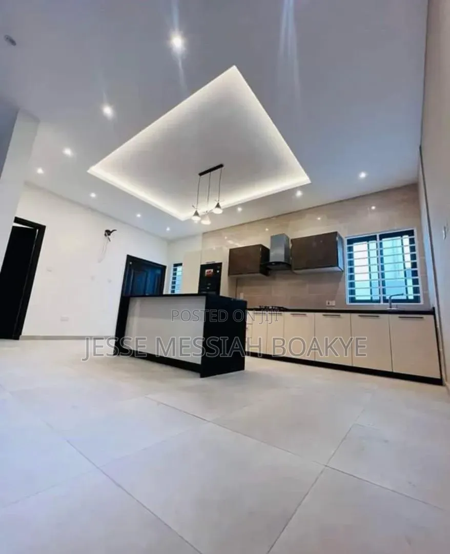 5bdrm Mansion in J&J Estate Limited, Ejisu-Juaben Municipal for sale