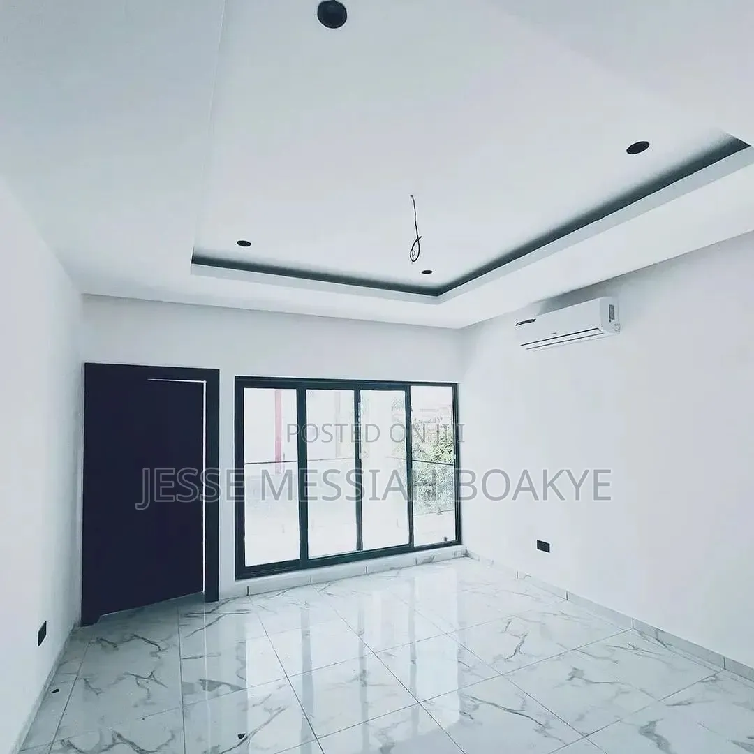 5bdrm Mansion in J&J Estate Limited, Ejisu-Juaben Municipal for sale