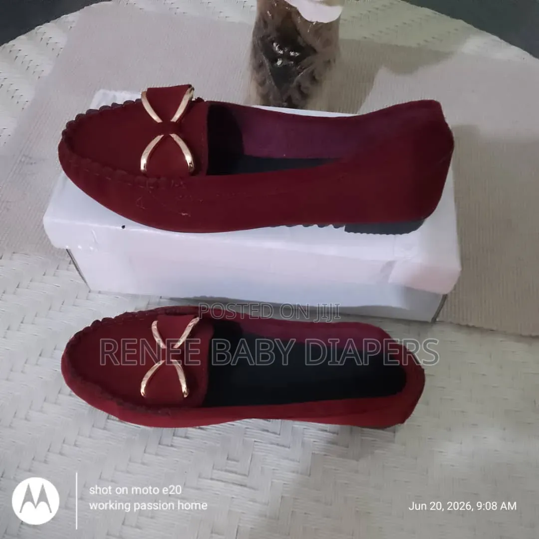 Ladies Shoe
