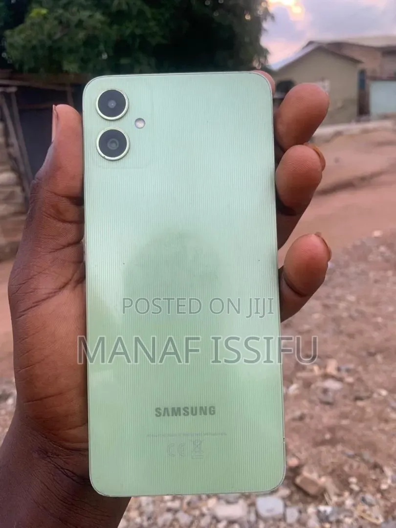 Samsung Galaxy A05 64 GB Green