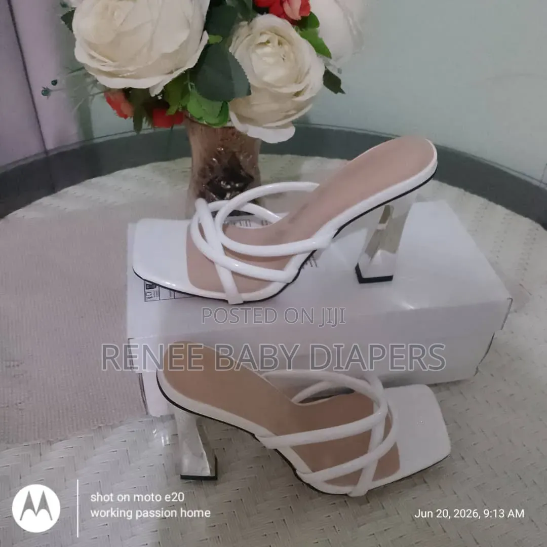 Ladies Shoe