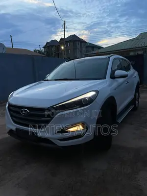 Hyundai Tucson Value AWD 2017 White
