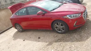Hyundai Elantra Value Edition Sedan FWD (2.0L 4cyl 6A) 2017 Red