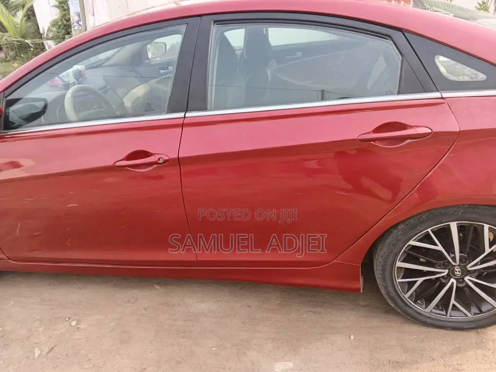 Hyundai Sonata 2013 Red