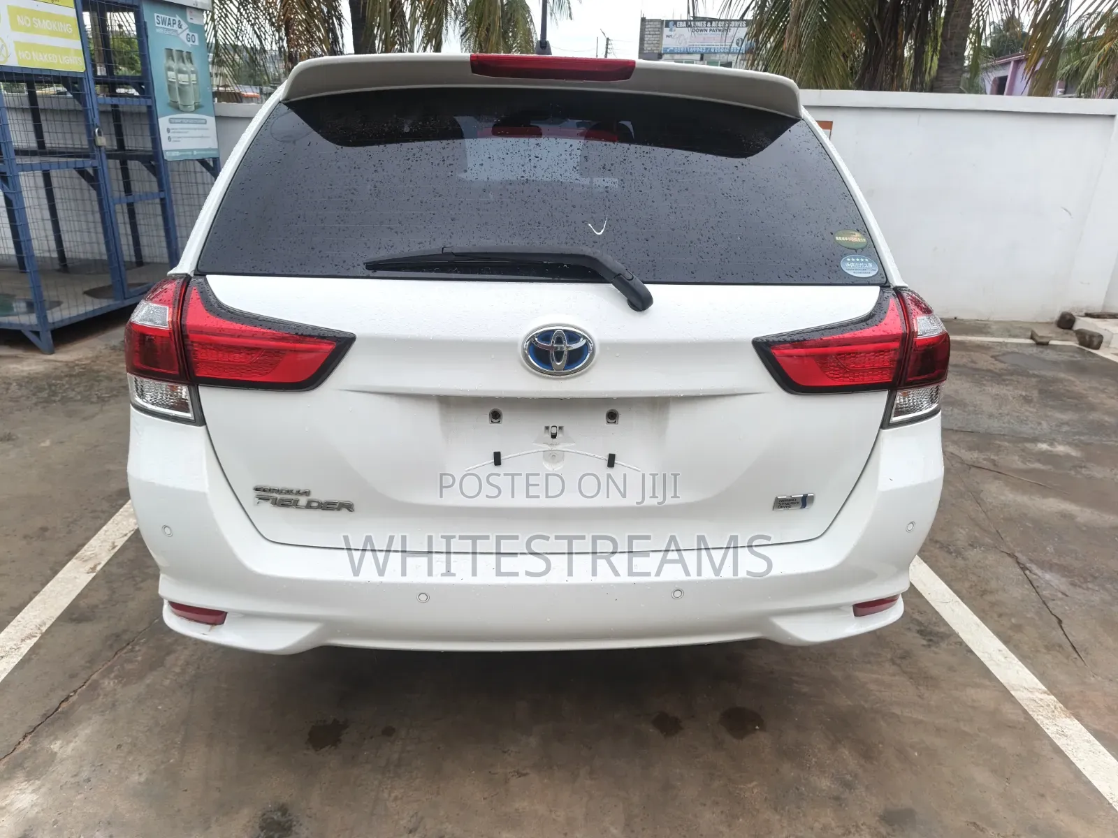 Toyota Corolla Fielder 1.5 Hybrid FWD 2020 White