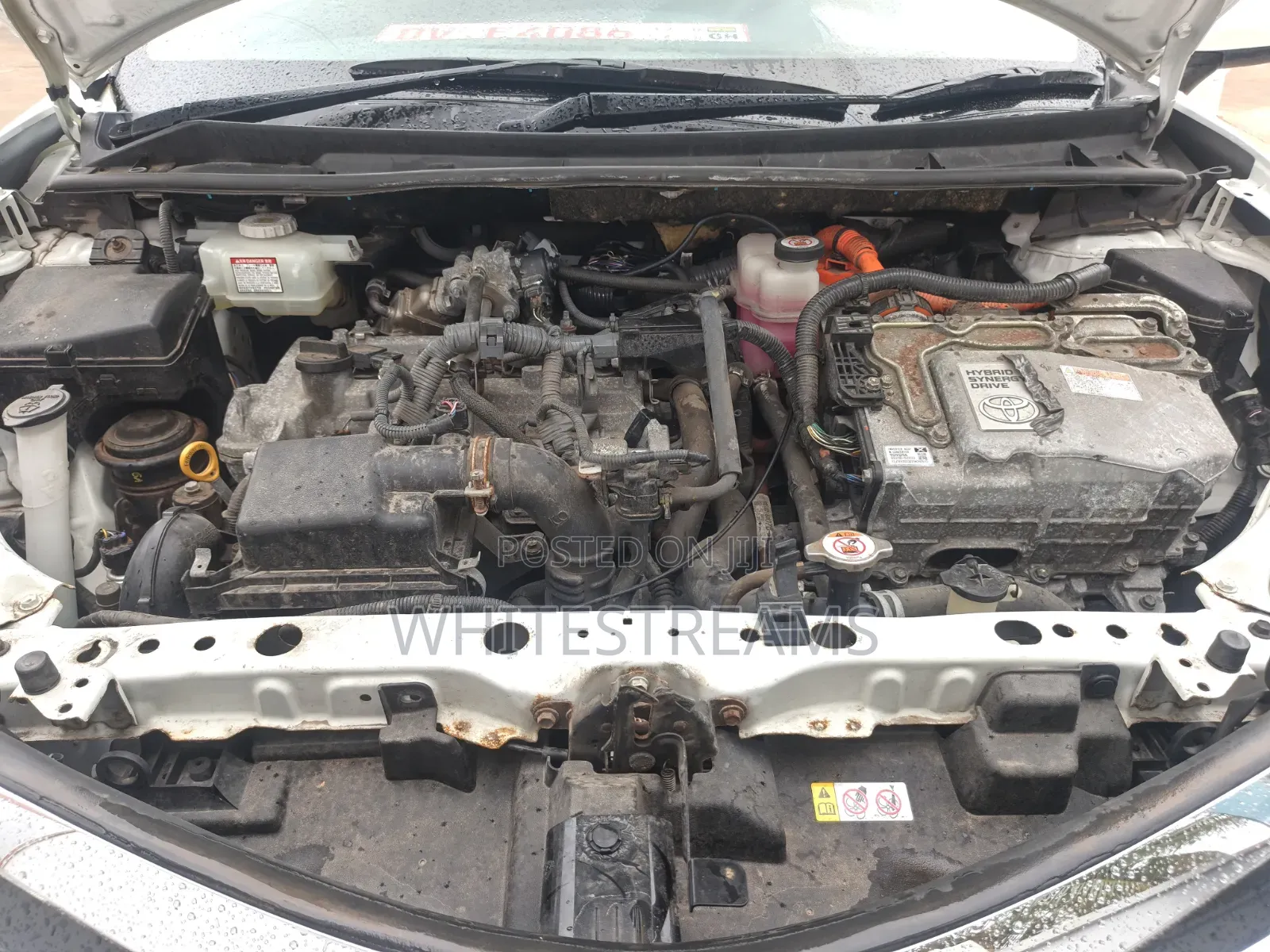 Toyota Corolla Fielder 1.5 Hybrid FWD 2020 White