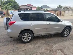 Toyota RAV4 2012 Silver