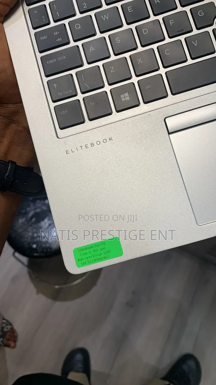 New Laptop HP EliteBook 840 G5 8GB Intel Core i5 SSD 256GB