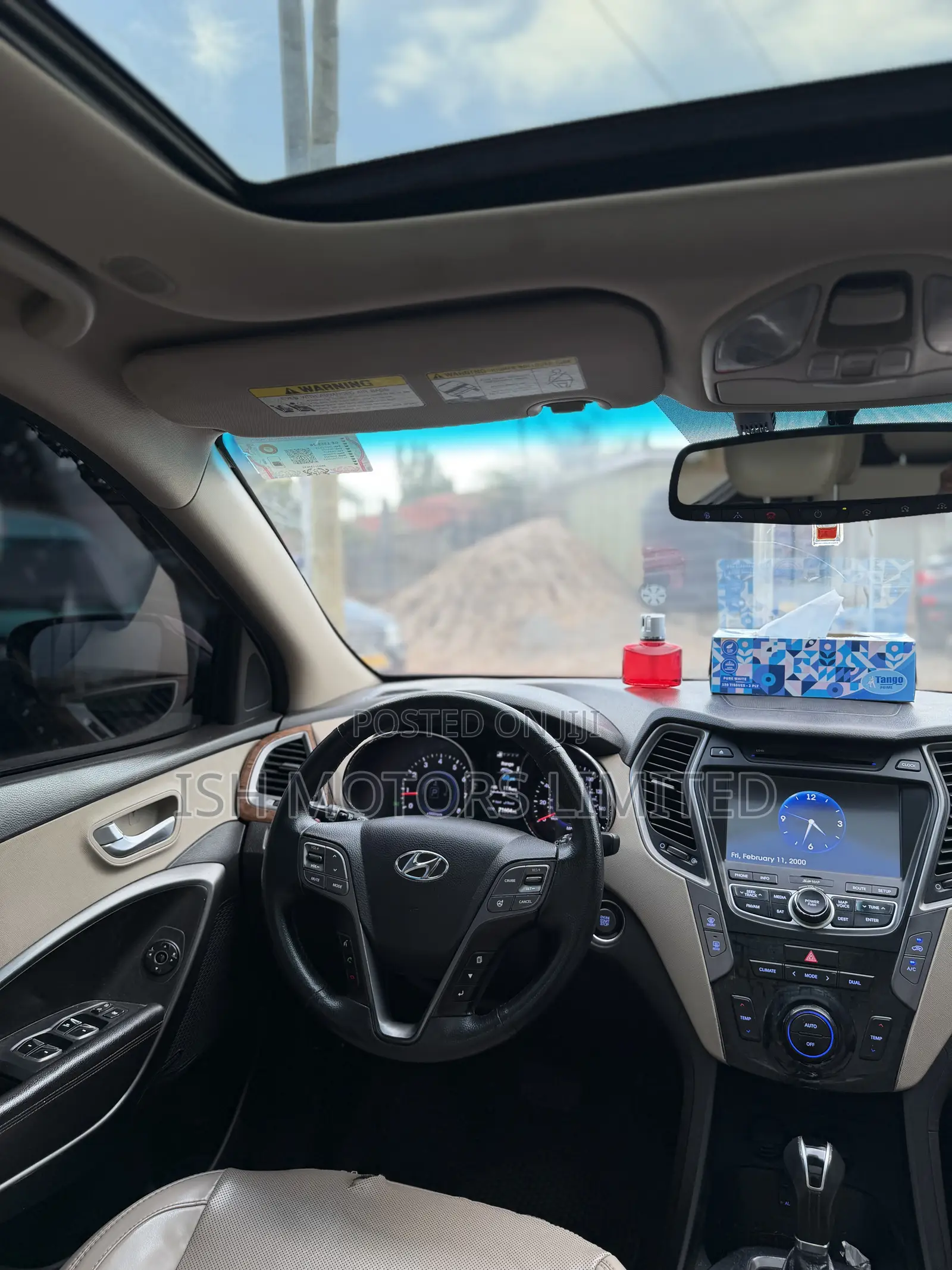 Hyundai Santa Fe Limited 4dr SUV AWD 2015 Brown