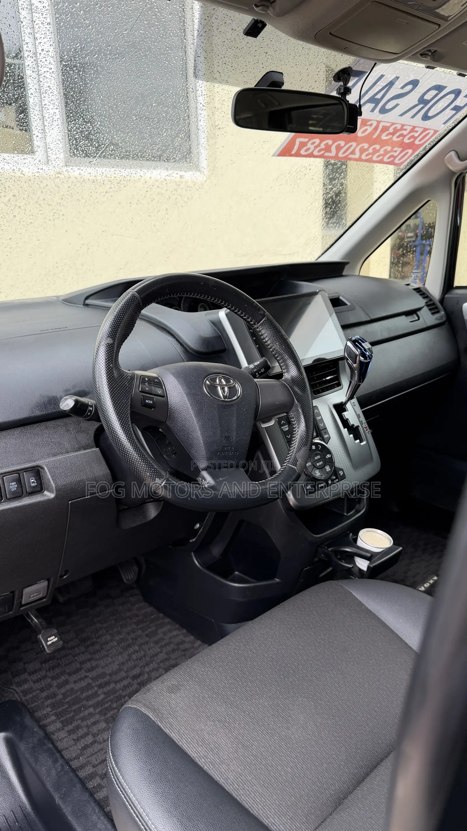 Toyota Voxy 2013 Black