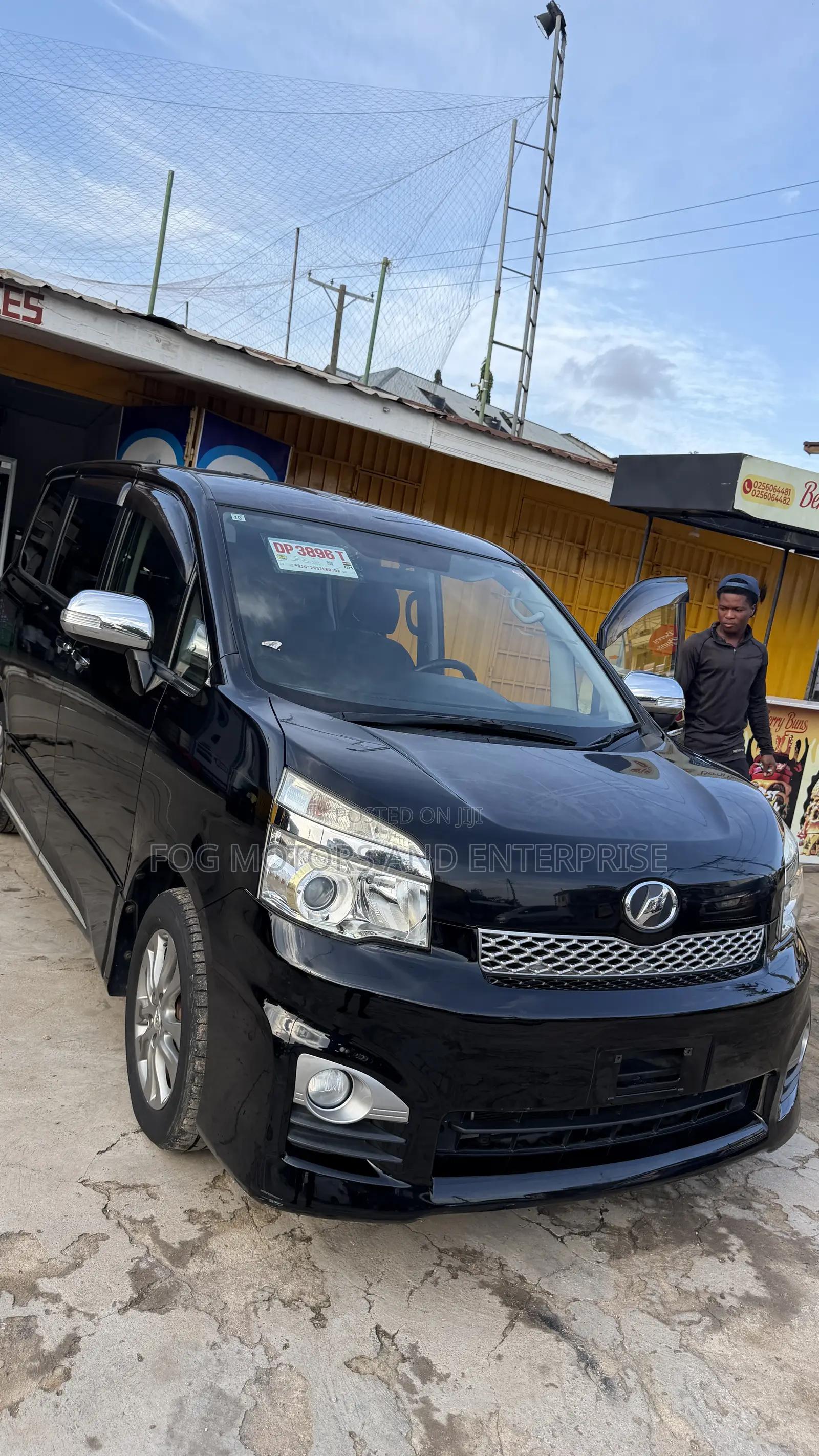 Toyota Voxy 2013 Black