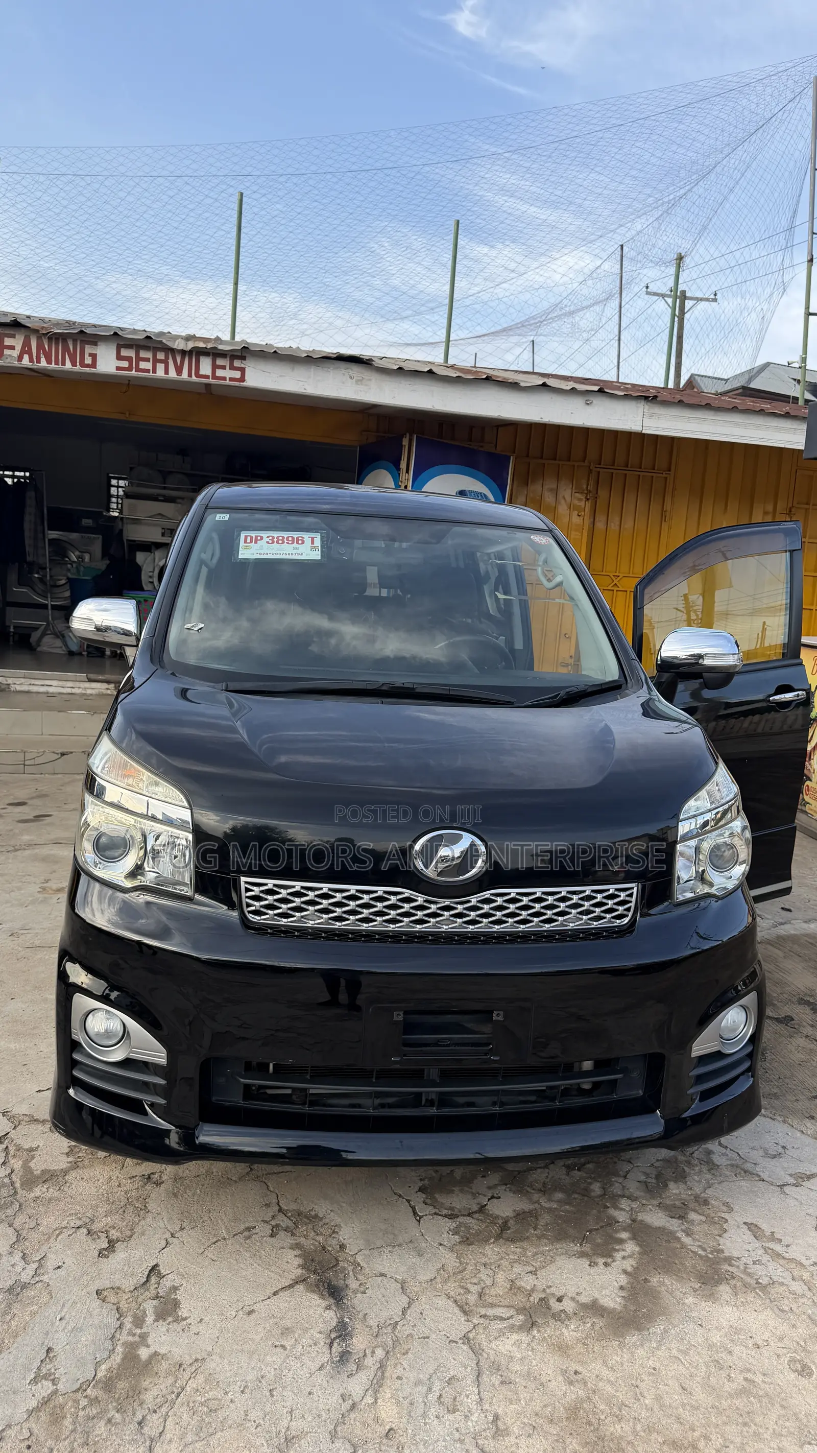 Toyota Voxy 2013 Black