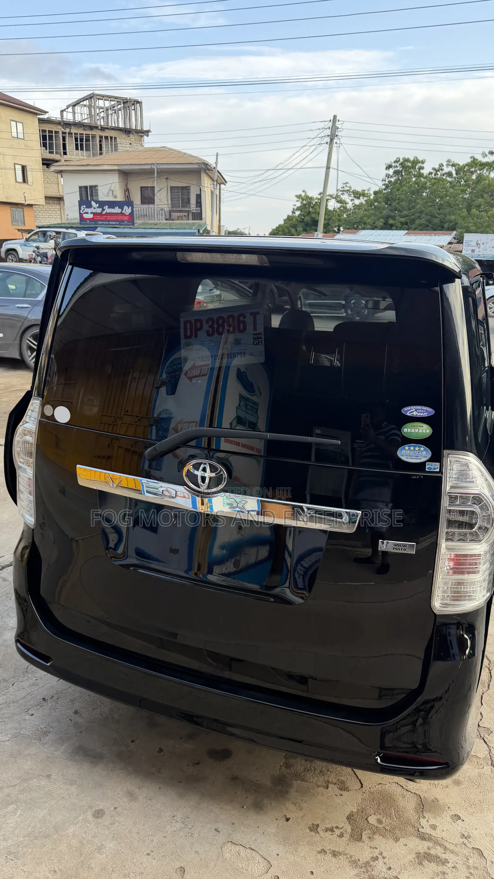 Toyota Voxy 2013 Black