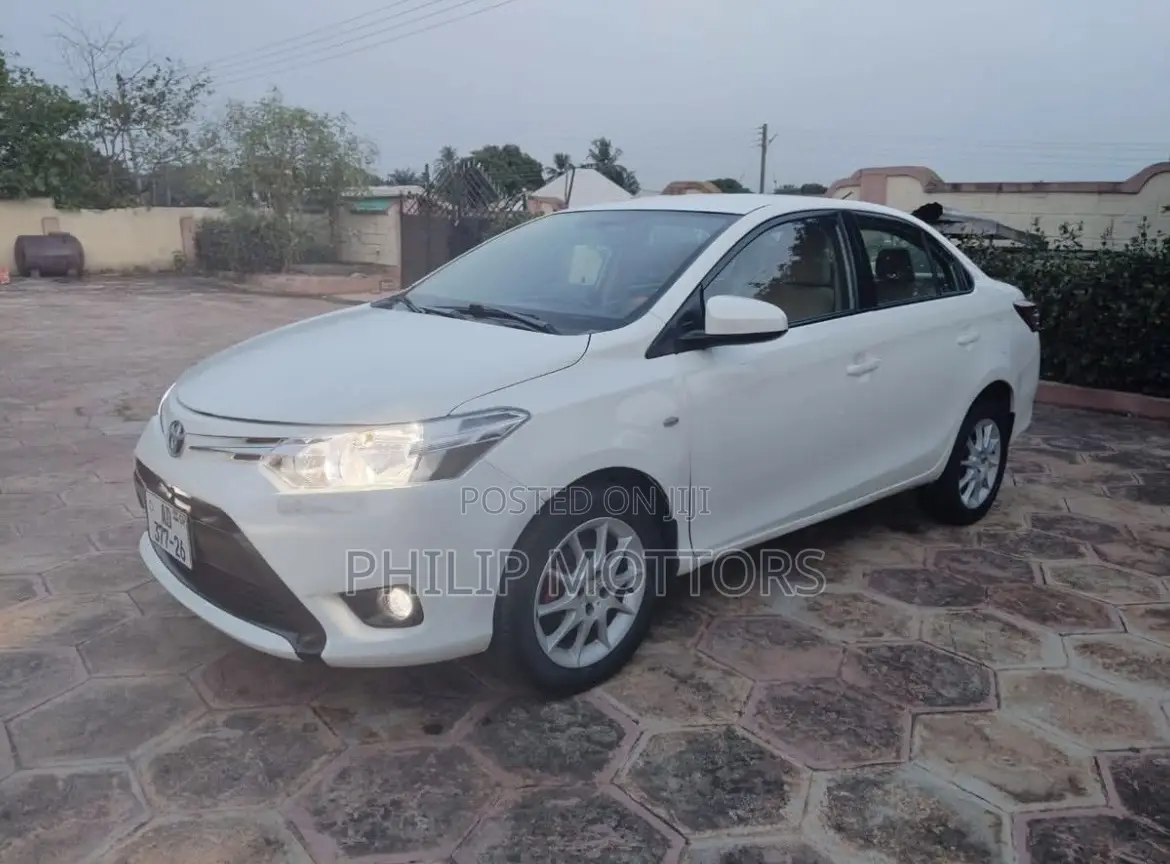Toyota Yaris Sedan 1.5 E