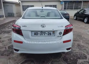 Toyota Yaris Sedan 1.5 E