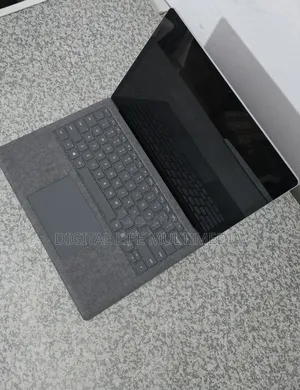 Laptop Microsoft Surface Laptop 2 8GB Intel Core i5 SSD 256GB