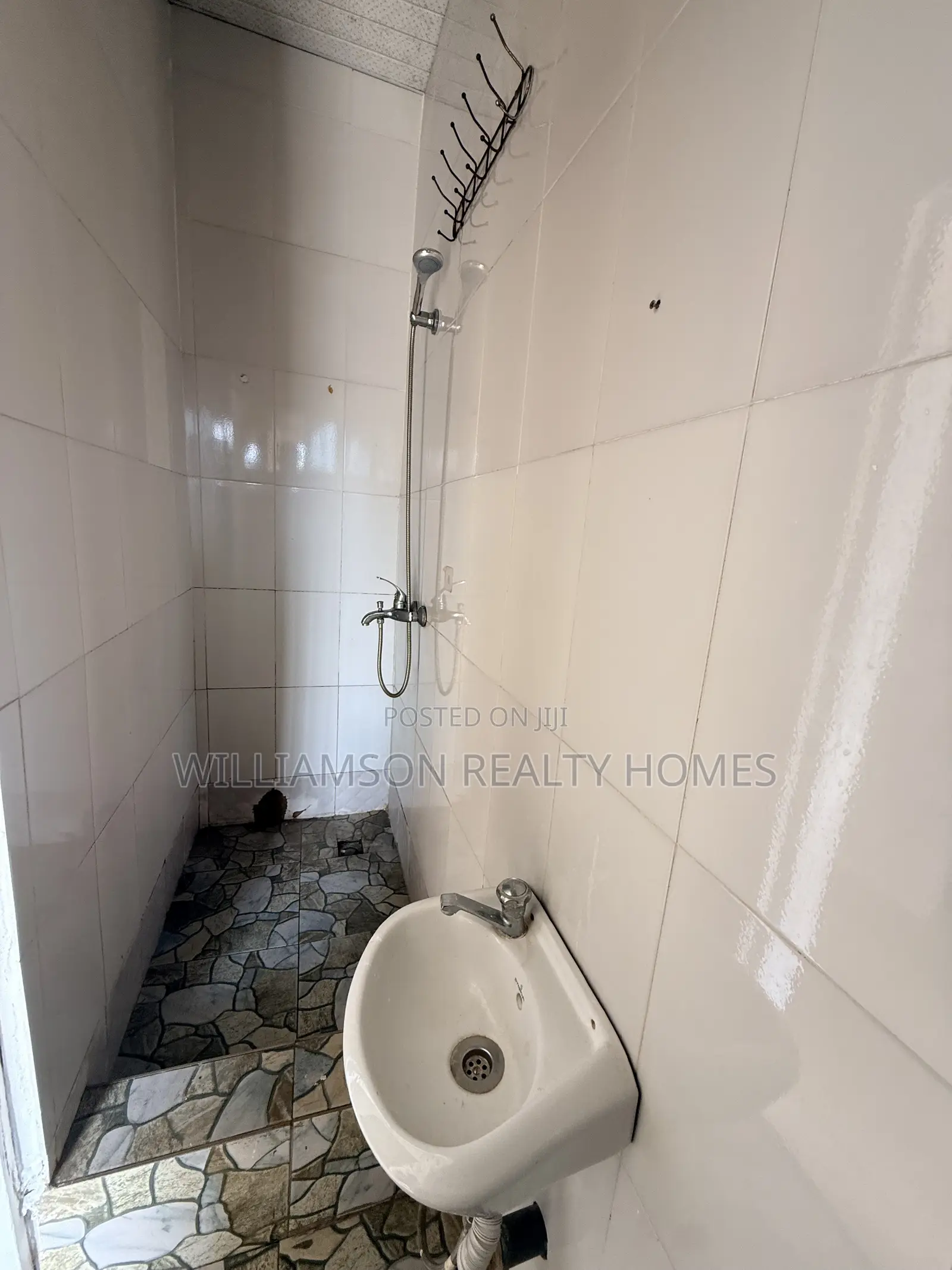 1bdrm Apartment in Spintex Main Road for rent