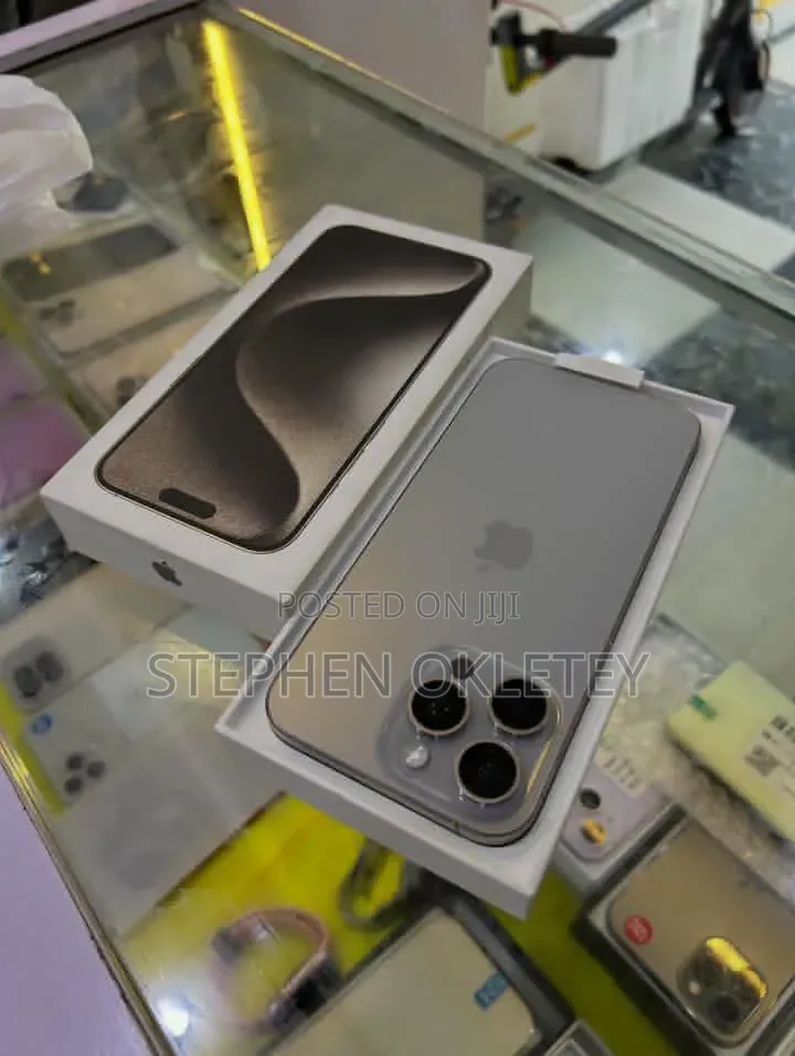 Apple iPhone 15 Pro Max 256 GB Silver