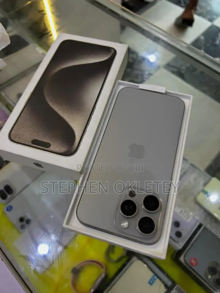 Apple iPhone 15 Pro Max 256 GB Silver